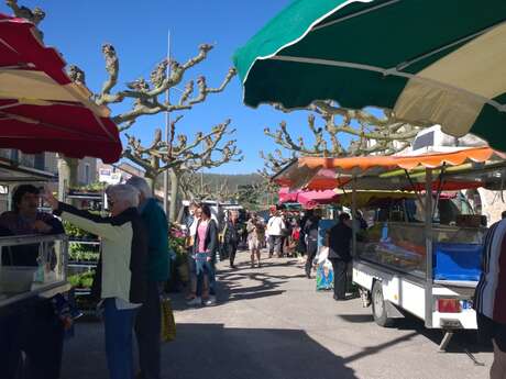 Marché à Luzech Marché à Luzech