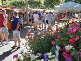 Marché à Puy-l'Evêque Marché à Puy-l'Evêque