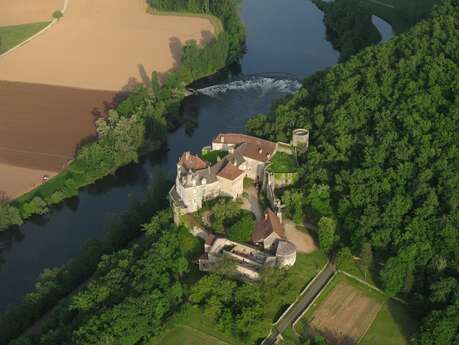 Château de Cénevières Château de Cénevières