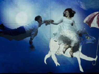 Théâtre d'Images Chorégraphié : "Un Balcon Entre Ciel et Terre" Théâtre d'Images Chorégraphié : "Un Balcon Entre Ciel et Terre"