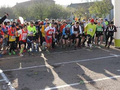 Course Pédestre "Côtes de la Châtaigneraie" Course Pédestre "Côtes de la Châtaigneraie"