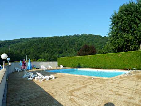 Camping les Eaux Vives Camping les Eaux Vives