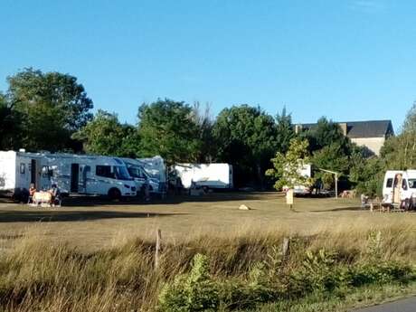 AIRE DE CAMPING-CAR BELLAS AIRE DE CAMPING-CAR BELLAS