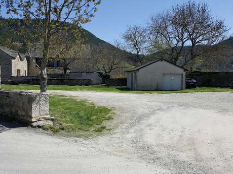 AIRE D'ACCUEIL DE CAMPING CAR DE CHANAC AIRE D'ACCUEIL DE CAMPING CAR DE CHANAC
