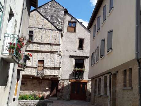 GITE D'ETAPE COMMUNAL DE LA CANOURGUE GITE D'ETAPE COMMUNAL DE LA CANOURGUE