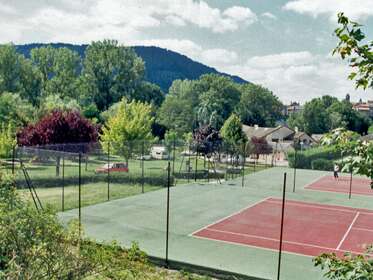 TERRAIN DE TENNIS DE CHANAC TERRAIN DE TENNIS DE CHANAC