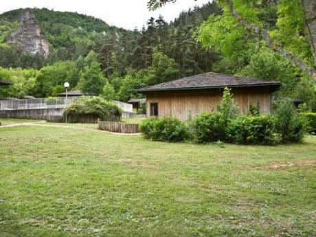 LES CHALETS DU GOLF 4/6 PERSONNES LES CHALETS DU GOLF 4/6 PERSONNES