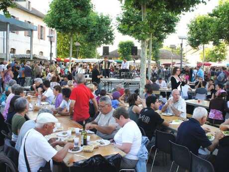 MARCHÉ DE SEVERAC LE CHATEAU MARCHÉ DE SEVERAC LE CHATEAU