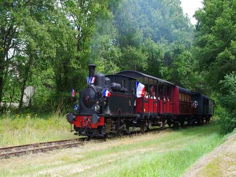Train Touristique de Guîtres Train Touristique de Guîtres