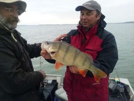 Thierry Lacombe - Moniteur guide de pêche Thierry Lacombe - Moniteur guide de pêche