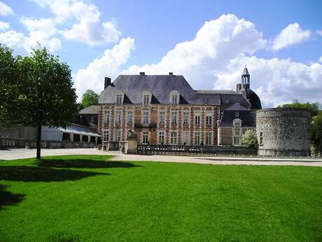 Hôtel-Restaurant "Château d'Etoges" Hôtel-Restaurant "Château d'Etoges"