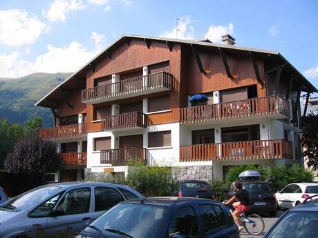 APPARTEMENT DANS RÉSIDENCE LA NESTE APPARTEMENT DANS RÉSIDENCE LA NESTE