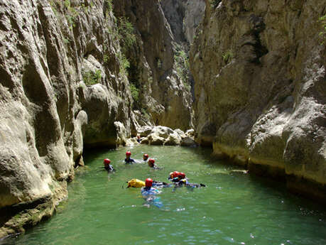 AVENTURE GROTTE ET CANYON AVENTURE GROTTE ET CANYON