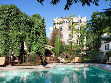 HOTEL CHATEAU DE RIELL HOTEL CHATEAU DE RIELL