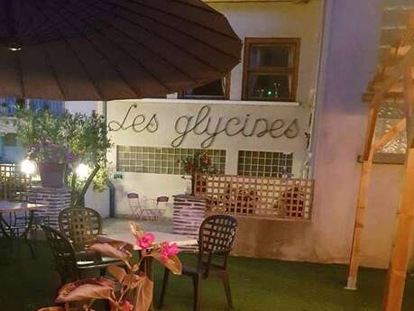 RESTAURANT HOTEL LES GLYCINES RESTAURANT HOTEL LES GLYCINES