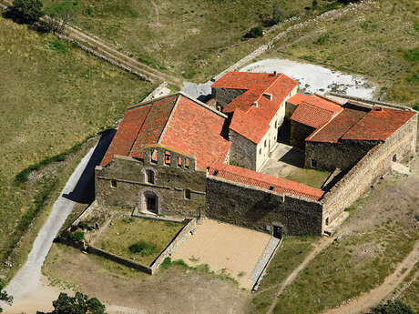 GITE DE GROUPE DE LA FONDATION DU PRIEURE DE MARCEVOL GITE DE GROUPE DE LA FONDATION DU PRIEURE DE MARCEVOL