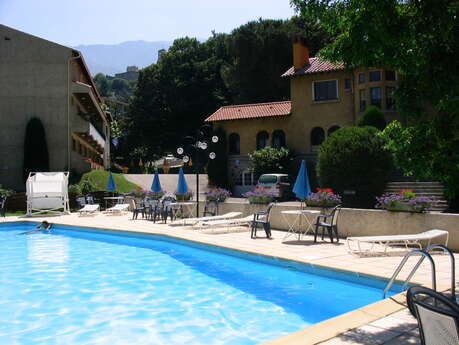 HOTEL LE MAS FLEURI HOTEL LE MAS FLEURI