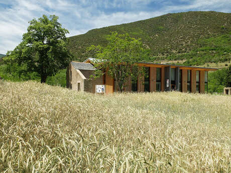 MAISON DU PARC NATUREL REGIONAL DES PYRENEES CATALANES MAISON DU PARC NATUREL REGIONAL DES PYRENEES CATALANES