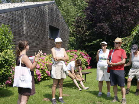 Longueil, visite guidée et contée à deux voix Longueil, visite guidée et contée à deux voix