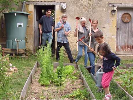 ANNULÉ - JARDIN AU NATUREL : EMBELLIR VOTRE JARDIN GRÂCE À VOS TAILLES DE HAIES ANNULÉ - JARDIN AU NATUREL : EMBELLIR VOTRE JARDIN GRÂCE À VOS TAILLES DE HAIES