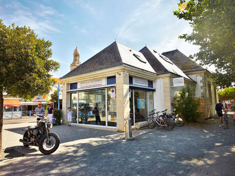 BUREAU D'INFORMATION TOURISTIQUE DE SAINT GILLES CROIX DE VIE BUREAU D'INFORMATION TOURISTIQUE DE SAINT GILLES CROIX DE VIE