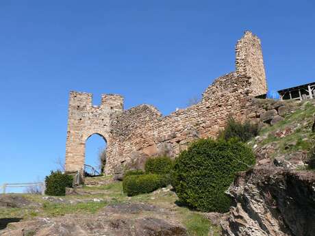 Visites libres du château de Lordat Visites libres du château de Lordat