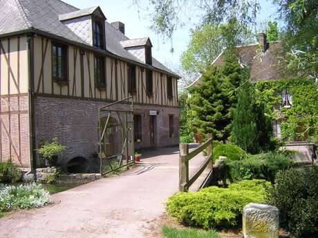 LE MOULIN D'EGUEBAUDE LE MOULIN D'EGUEBAUDE