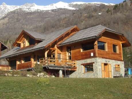 Berla Yvan " Chalet Bonvoisin" Berla Yvan " Chalet Bonvoisin"