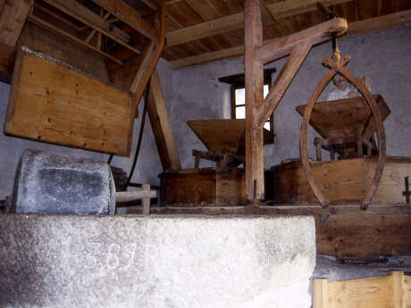 Moulin de Villar Loubière Moulin de Villar Loubière