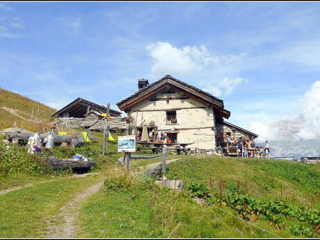 Chalet d'Alpage de Montbas Chalet d'Alpage de Montbas