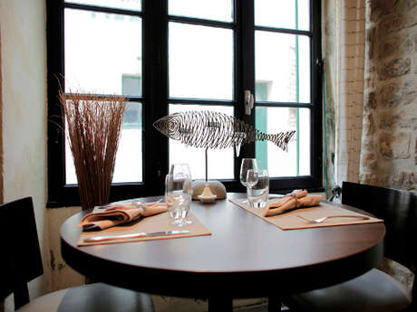 RESTAURANT CHAI NOUS COMME CHAI VOUS RESTAURANT CHAI NOUS COMME CHAI VOUS