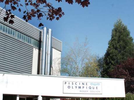 LA PISCINE OLYMPIQUE LA PISCINE OLYMPIQUE