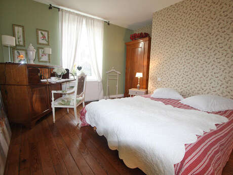 CHAMBRE D'HÔTES - MME FAURE CHAMBRE D'HÔTES - MME FAURE