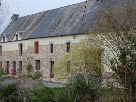 Chambres d'Hôtes > Au Hameau d'Urville Chambres d'Hôtes > Au Hameau d'Urville