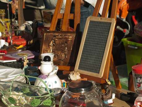 Vide-grenier Vide-grenier
