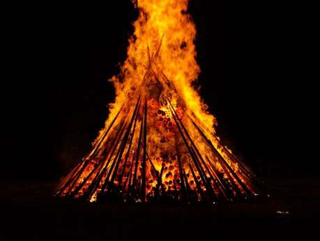 Feu de la Saint-Jean Feu de la Saint-Jean