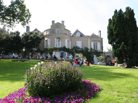 LE JARDIN DE LA PERRINE LE JARDIN DE LA PERRINE