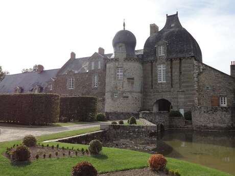 CHÂTEAU DE MONTESSON CHÂTEAU DE MONTESSON