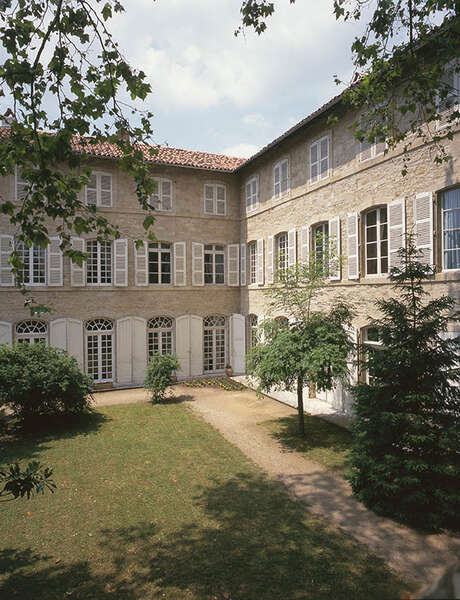 Journées du Patrimoine de Figeac : "Visite Guidée de la Sous-Préfecture, Ancien Hôtel de Salgues" Journées du Patrimoine de Figeac : "Visite Guidée de la Sous-Préfecture, Ancien Hôtel de Salgues"