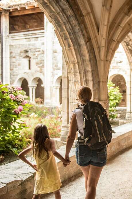 Pays d'Art et d'Histoire : Visite Ludique en Famille "Les Secrets des Moines !" Pays d'Art et d'Histoire : Visite Ludique en Famille "Les Secrets des Moines !"