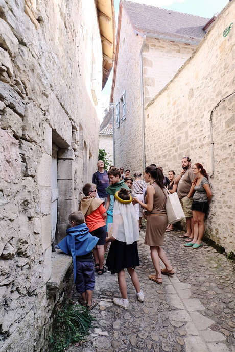Pays d'Art et d'Histoire : Visite Ludique en Famille "Comme par Miracles" Pays d'Art et d'Histoire : Visite Ludique en Famille "Comme par Miracles"