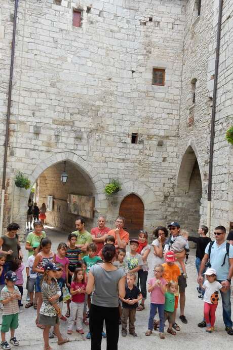 Pays d'art et d'histoire : Visite Ludique en Famille "Comme par Miracle" Pays d'art et d'histoire : Visite Ludique en Famille "Comme par Miracle"