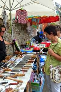 Vide Greniers et Brocante à Floirac Vide Greniers et Brocante à Floirac