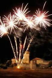 Feux d'artifice à Saint-Privat Feux d'artifice à Saint-Privat