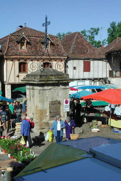 Marché à Bretenoux Marché à Bretenoux