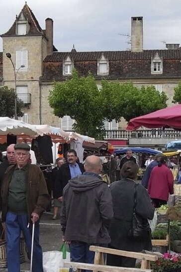 Marché à Saint-Céré Marché à Saint-Céré