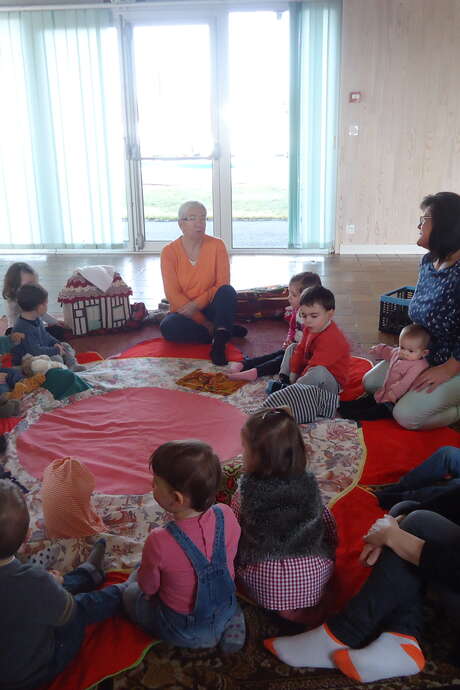 TAPIS DES BÉBÉS LECTEURS TAPIS DES BÉBÉS LECTEURS