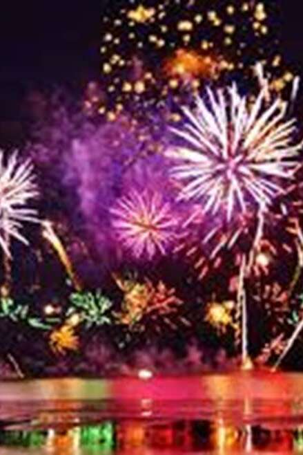Retraite aux flambeaux, feu d'artifice, Bal Retraite aux flambeaux, feu d'artifice, Bal