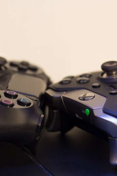 JEUX VIDÉO EN GÉANT JEUX VIDÉO EN GÉANT