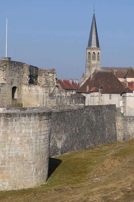 VISITE GUIDEE "LA FORTERESSE MEDIEVALE DE CHATEL/MOSELLE'" VISITE GUIDEE "LA FORTERESSE MEDIEVALE DE CHATEL/MOSELLE'"